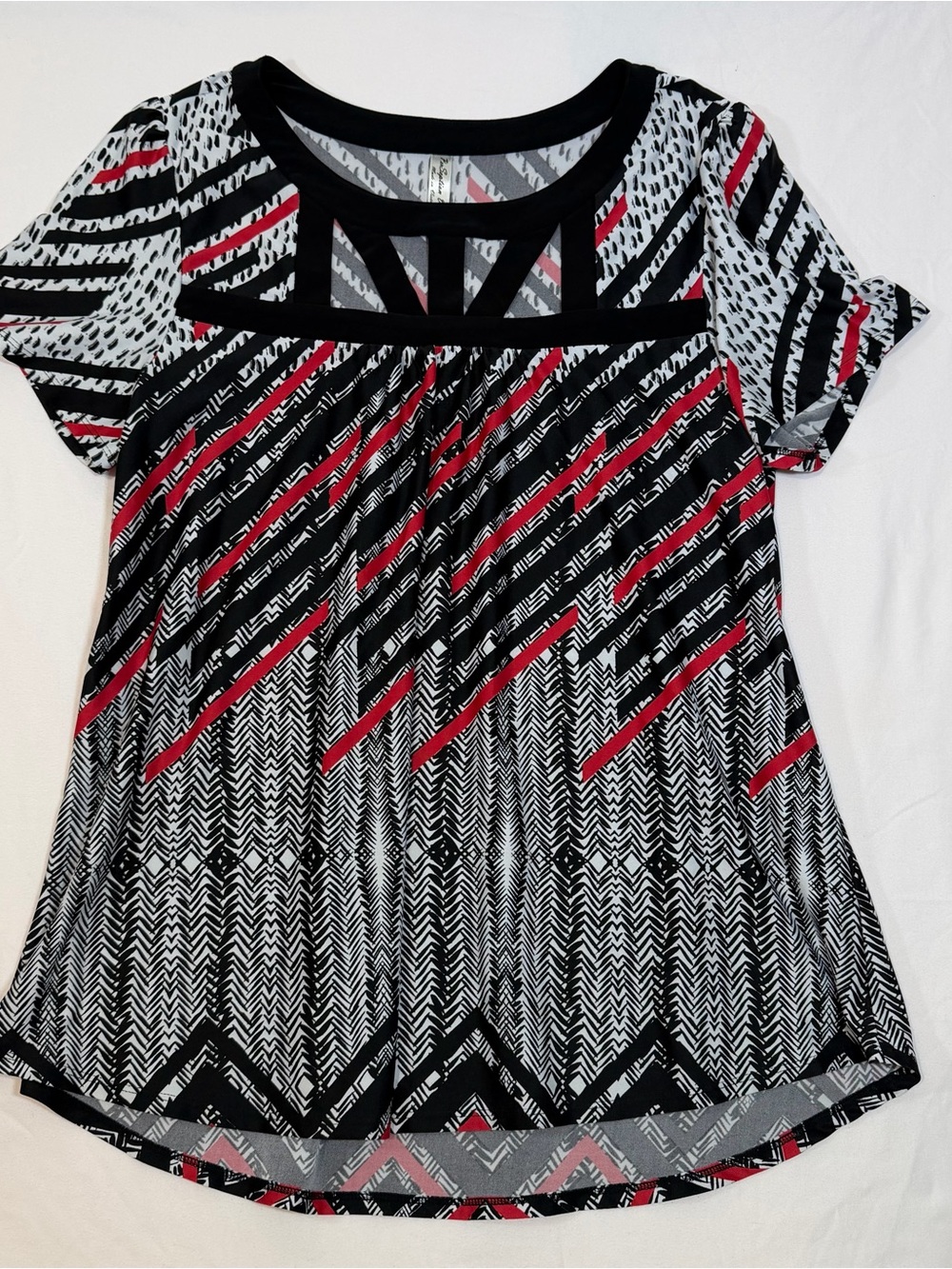 Perseption Black, White & Red Geometric Short Sleeve Top